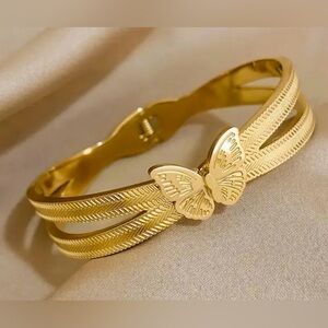 Trendy Butterfly Stainless Steel Charm Bracelet